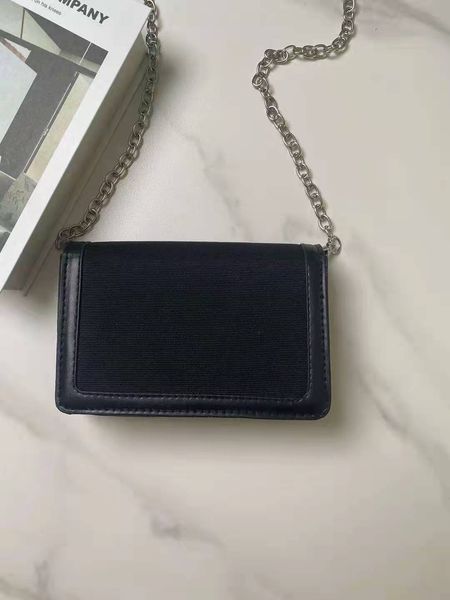 

luxury design handbag 2021 new p family women's leather mini handbag fashion one shoulder messenger bag fashion small square bag p jr9w