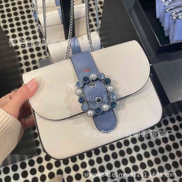 

2021 new small square chain trend pearl one shoulder messenger women's bag