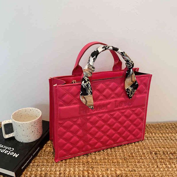 

2022 factory wholesale new large capacity handbag women's summer fashion texture rhombic embroidered silk scarf tote bag idob