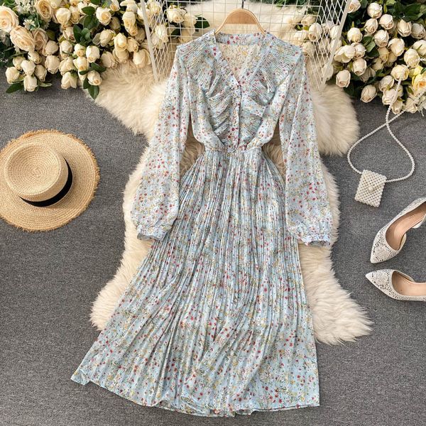

singreiny french floral dress women v neck puff sleeve button ruffles a-line dresses autumn bohemian print pleated midi dress 210419, Black;gray