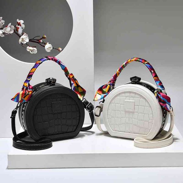 

bag female 2021 spring and autumn fashion shoulder bag women's portable steel frame small round fresh lovely messenger, Black;red