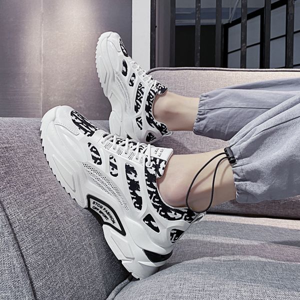 

fashion womens men running shoes designers white gray light green black jogging wallking sports trainers size eur 39-44 sneakers code: 88-fb