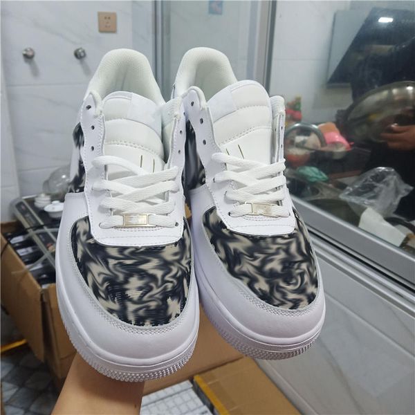 

2021 men's women's low 1 sneakers,sneaker casual white and black dunk sports skateboard shoes classic, size: 36-45, Black;red