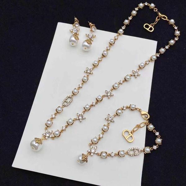 

21 new bee pearl bracelet necklace female fashion rhinestone pearl earrings, Silver