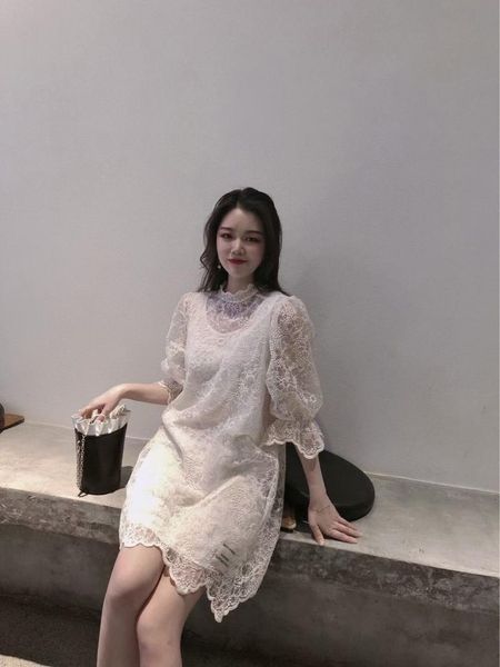 

two piece dress 21 years pure color temperament commuting tie dye high grade lace v-neck white with suspender skirt inside