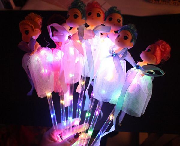 Iluminar varas de varas diodo emissor de luz diodo emissor de diodo emissor de luz diodo emissor de luz dólares boneca de princesa de boneca com brinquedo de vestido para crianças finge jogar baterias de prop Incluído rosa azul roxo