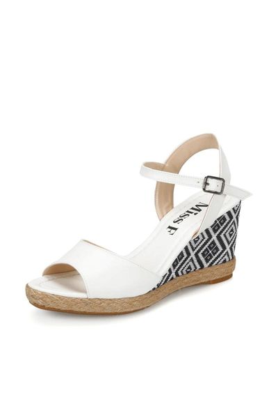 

sandals white female, Black