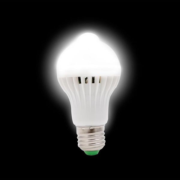 

bulbs 7w e27 led pir motion sensor auto energy saving light lamp bulb infrared c7ad