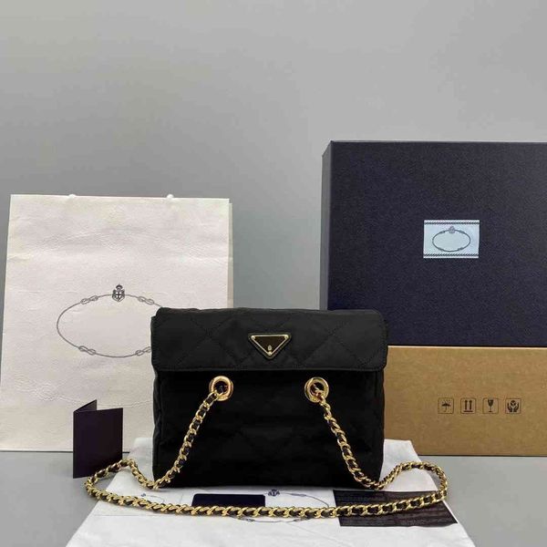 

vintage middle ancient lingge tramp bag flip nylon parachute cloth gold chain slung shoulder bag crossbody bag ysj