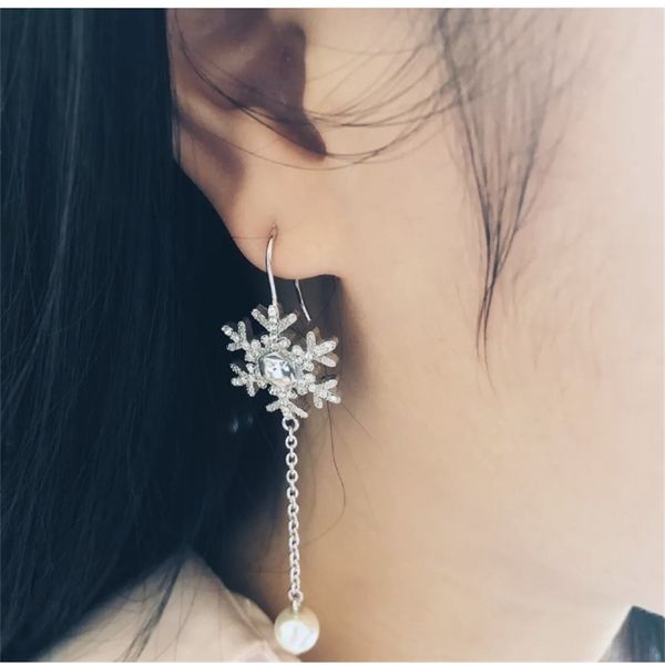 

fashion cyber monday fashion pearl inlaid snowflake earrings, Golden