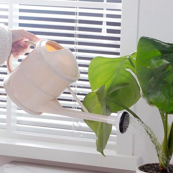 

watering equipments 1.5l plastic water can large capacity anti-slid handle extended nozzle home garden supplies