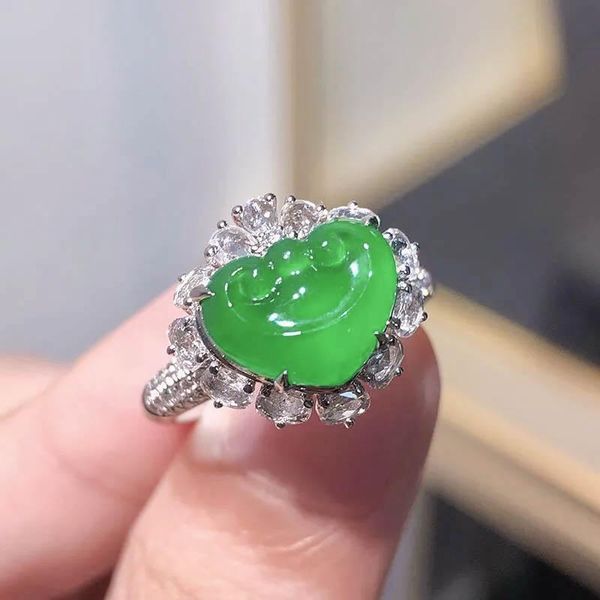 

cluster rings [auspicious ruyi] bright green high transparent chalcedony ruyi ring s925 sterling silver inlaid exquisite temperament, Golden;silver