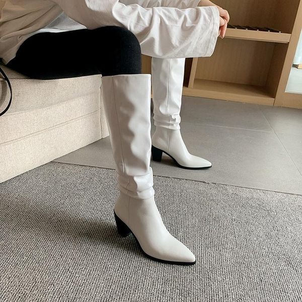 

boots in autumn and winter of 2021, Black