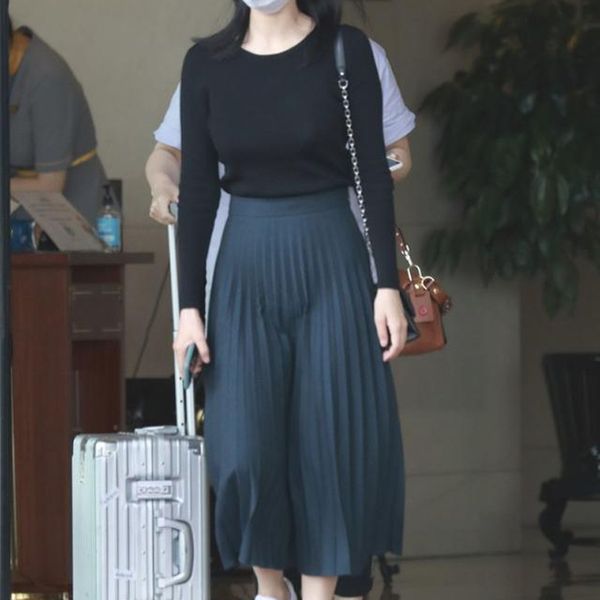 

autumn around the neck sleeve knitted upper elegant tempers plied sock skirt of women two-piece, Black