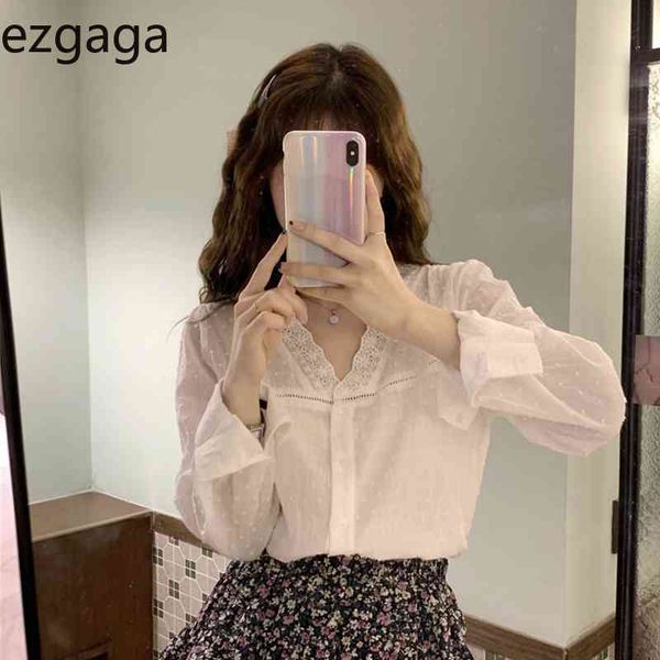 

ezgaga korean women blouse v-neck long sleeve spring tender floral patchwork loose elegant ladies white shirts all-match 210430