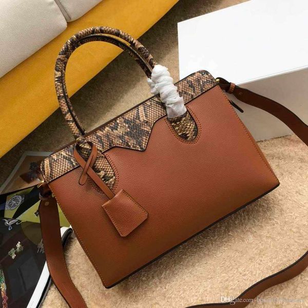 

2021 evening bag handbags luxury designer handbag leather crossbody classic retro design pf 5008 designers handbag wan