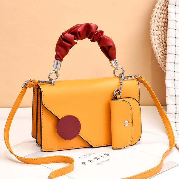 

womens luxurys designers bags 2021 crossbody bag handbags plain thread chains there are eight colors flap summer fashionbags tote pochette h