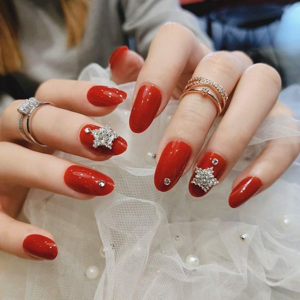 

false nails 24pcs/box decorated year red with drill snowflake manicure patch oval head press on glue for girls diy, Red;gold