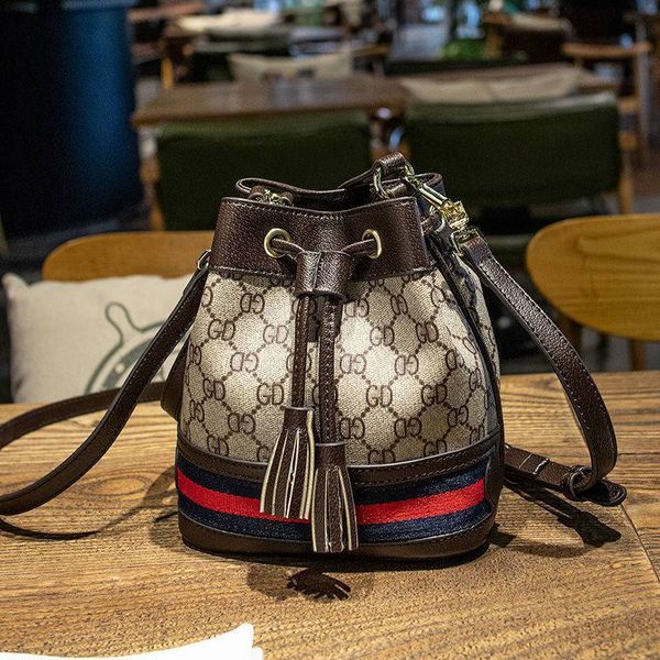 

2021 70% off ksumhdfhonvrslepcity bag, Black;red