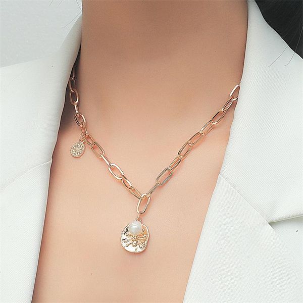 

chains personalized simple pendant necklace pearl round card bee retro trend ladies gold souvenir stainless steel jewelry, Silver