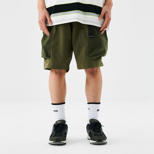 

fashionable shorts multi pocket tooling men's high street brand contrast stitching capris summer trend pants, White;black