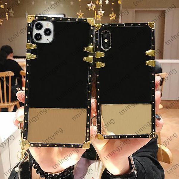 Custodie per telefoni quadrati classici di design per iPhone 15 Pro Max 14 13 12 11 Xs XR X 8 7 Plus Fashion Letter Print Cover posteriore di lusso Custodia per cellulare con portachiavi