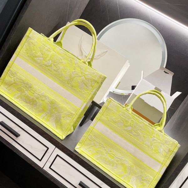 

the original single bag quality portable collocation silk scarves senior feeling delicate clipping to cater popular handbags luxury designer