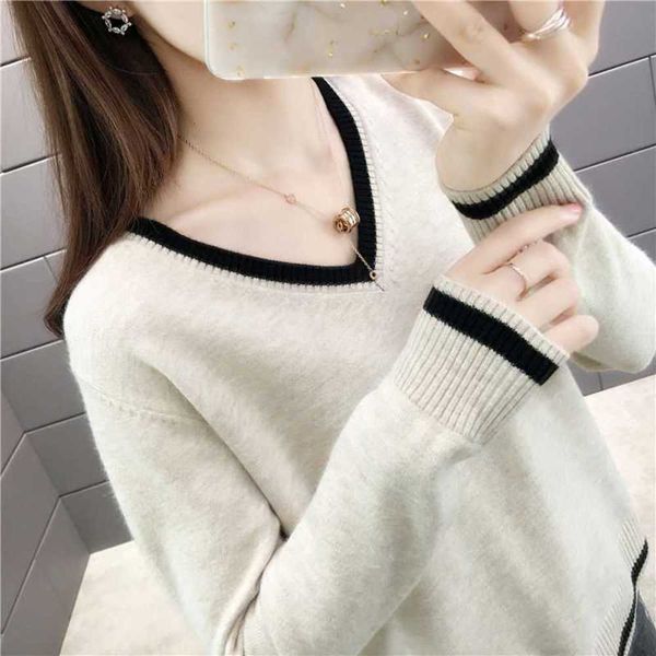

loose and thin, wear v-neck knitted bottomed sweater, large size autumn winter long sleeve top, White;black