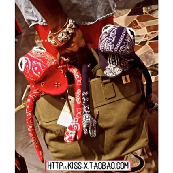 

2021 fashion new readymade antique cashew flower man frog doll