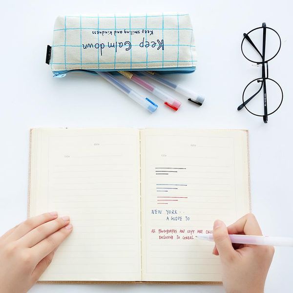 

gel pens 2022 24 pcs ds200 simple translucent pole large-capacity point 0.5mm pen and signature