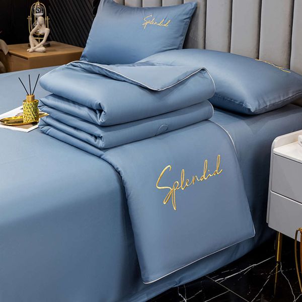 

four piece water washed silk summer quilt with solid embroidery