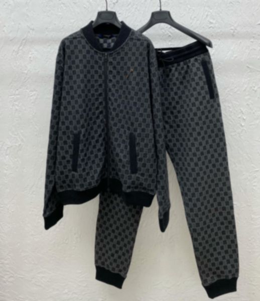 

21ss autumn lastest checkerboard jacquard suit mens tracksuit eu size, Gray