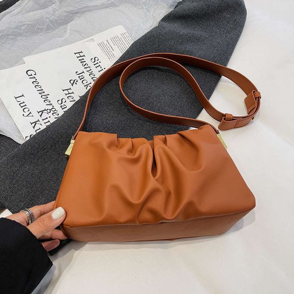 

large capacity fashion net red menger bag 2021 women's fold solid color single shoulder popular