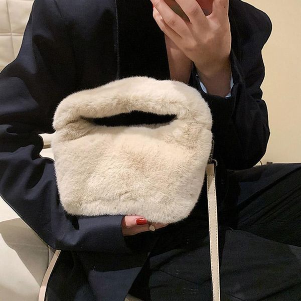 

evening bags 2021 arrivals cute plush shoulder for women fashion trend shopping bag winter heart-warming lady handbags crossbody