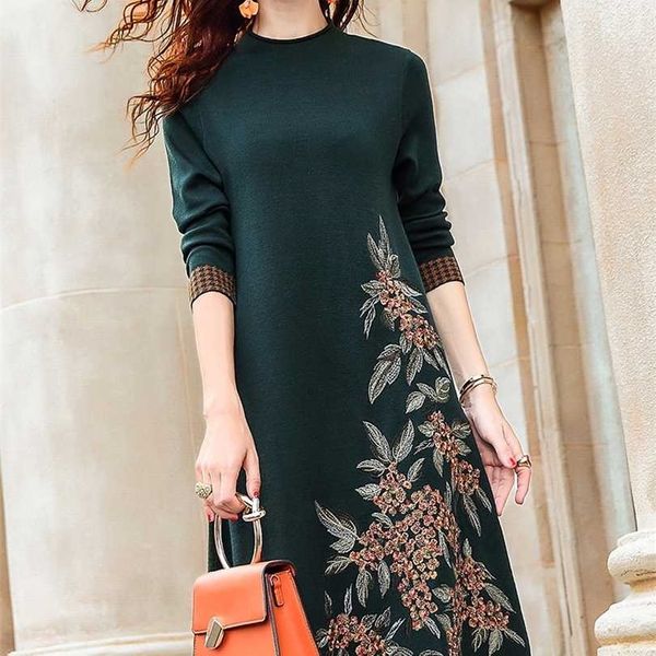 

zuoman embroidered knitted dress female autumn/winter cultivate one's morality show thin round neck long sleeve sweater 211110, Black;gray