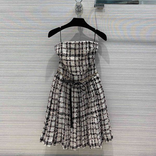 

dress retro plaid tweed dress women runway slash neck strapless party dresses with sheepskin leather belt, Black;gray
