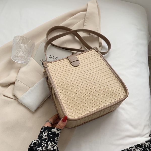 

70% off purse simple woven pattern single shoulder tote bag women's new fashion soft face pu bag messenger
