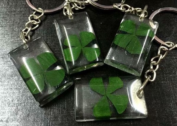 

12 pcs fashion real four leaf clover vogue design keychain, Slivery;golden