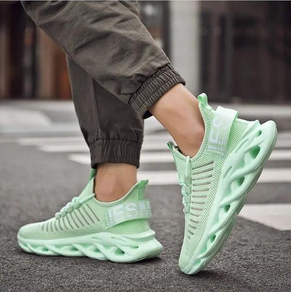 

re253 comfort sport shoes men lightweight runner sneakers flame flying woven mesh lace up jogging walking white black