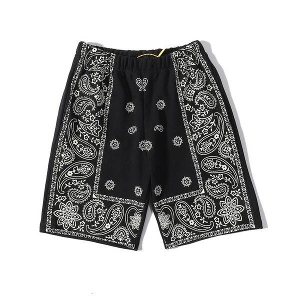 

men's shorts casual street style cotton shorts, luxury skating shorts printed with wrinkled blood on the west coast of kashmir, in 2021, White;black