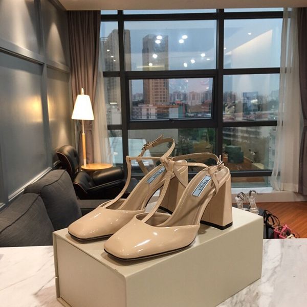 

2021 fashion high heels shoes designer women pointed toe low heel shoess woman gladiaor sandals lady brand design mesh womens shoe with box, Black