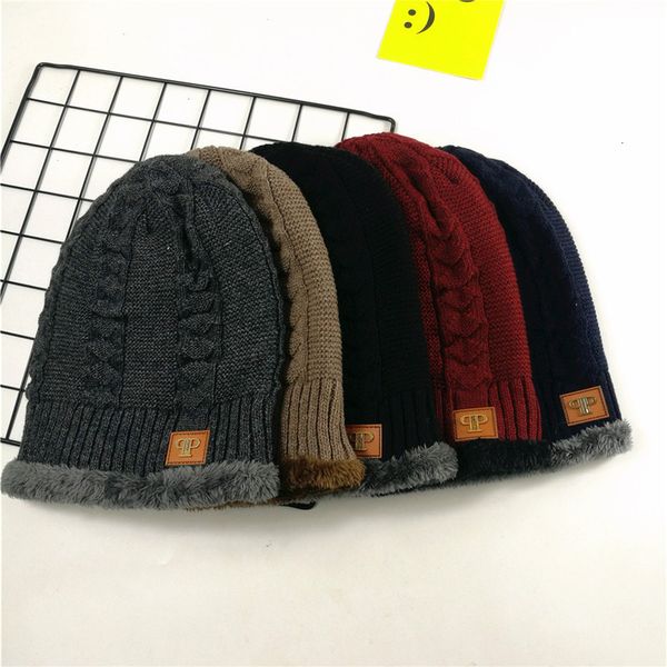 

men's and women's winter new sports hat in 2019, Black;white