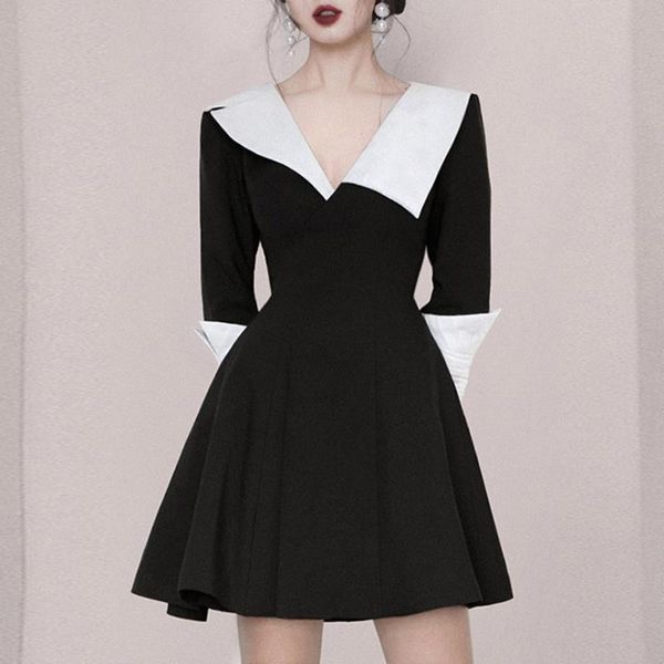 

casual dresses jsxdhk runway designer women pleated dress summer fashion v neck black white patchwork long sleeve bodycon, Black;gray