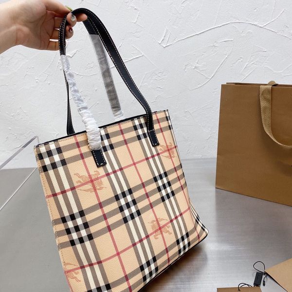 

2021 spring and summer new fashion versatile zhanma lattice tote bag