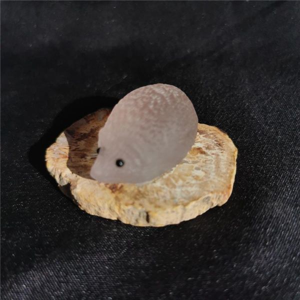 

wholesale natural fluorite hedgehog and healing wood fossil stone speciment 1pc decorative objects & figurines