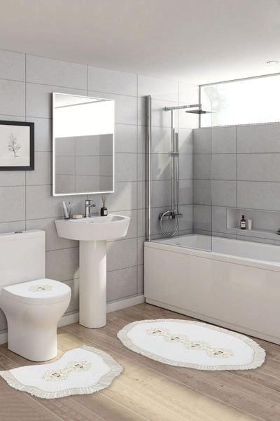 

queen shaped embroidered 3 pieces white queensn bath mats