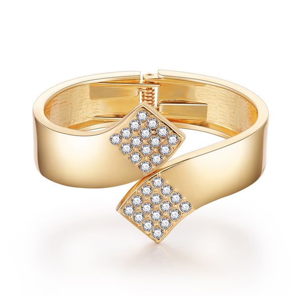 

trend bracelet women's jewelry bracelet is extremely simple and versatile, with smooth diamond inlay and gold plating, Black