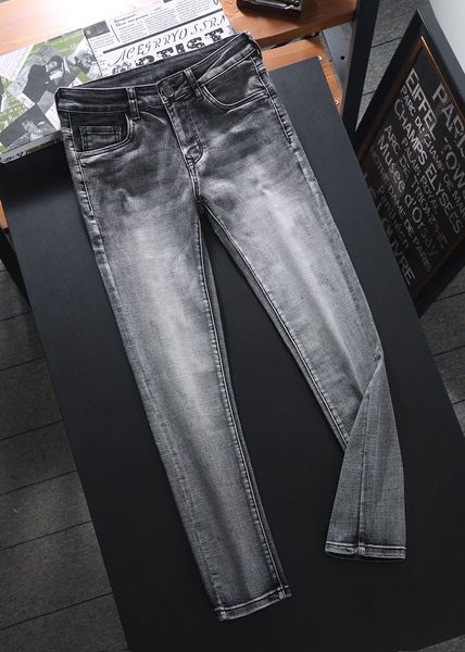 Мужские джинсы с небольшими ногами дизайнер мужчин легкие брюки синий сплошной повседневная осень и зима новая плед регулярных брюк новейший хип-хоп должен иметь предметы джинсов