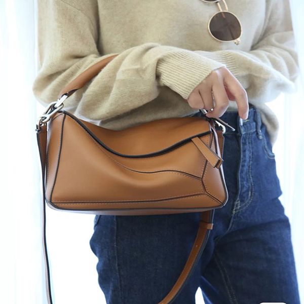 

portable cowhide square bag geometric shoulder messenger bags commuting large capacity women's handbag rhombus pillow tote