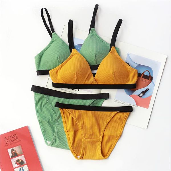 

bras sets wriufred girls triangle cup thin bra comfortable wireless lingerie set detachable padded simple gathering underwear, Red;black